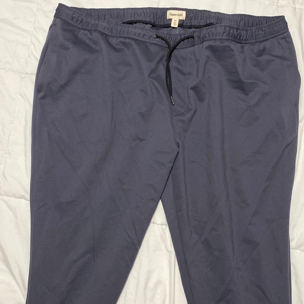 Open edit, Dark grey